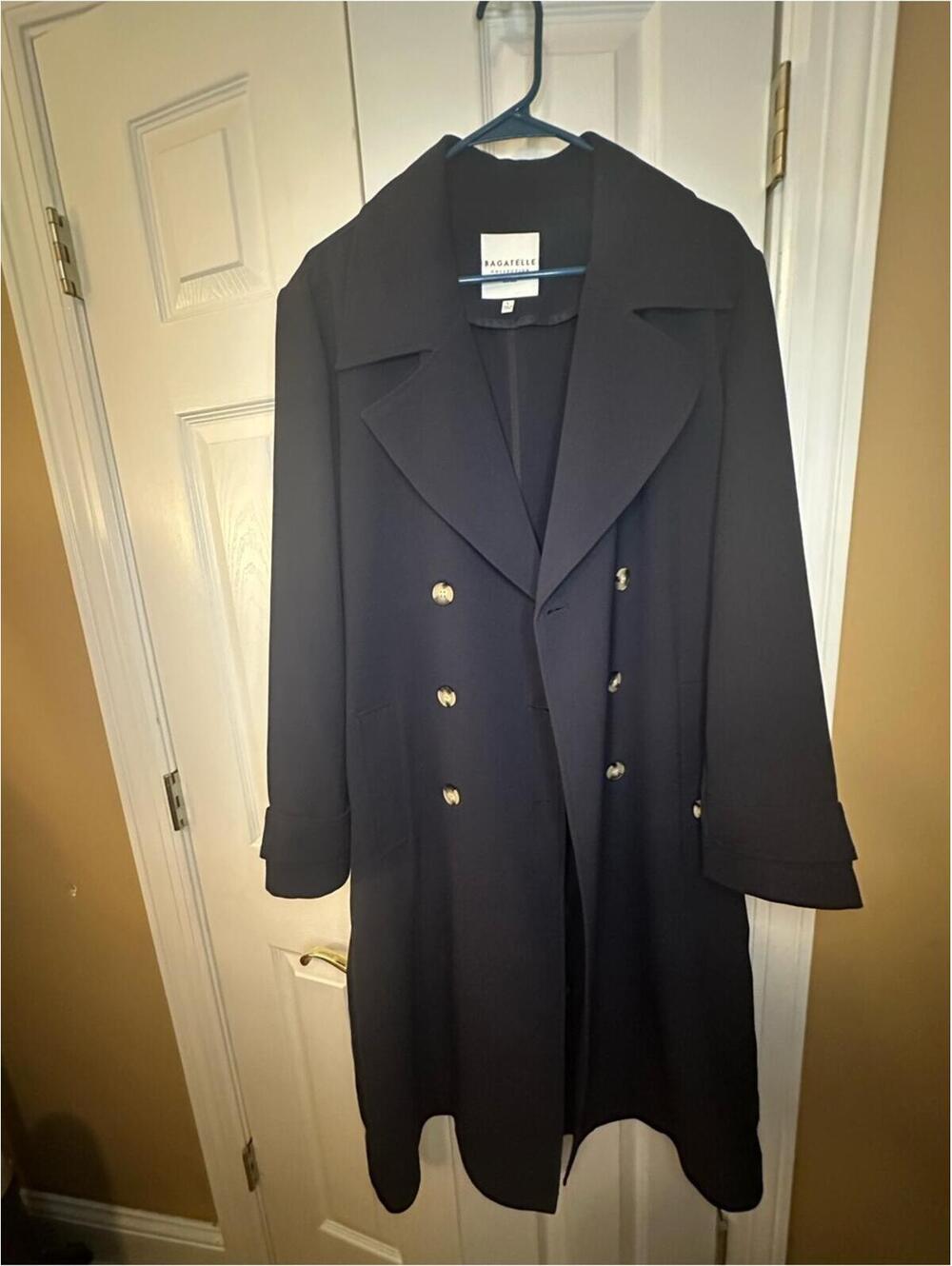 Bagatelle Collection Women's Black Double-Breasted Long Coat